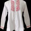 Guayabera en lino, con pechera bordada a mano de San Antonino