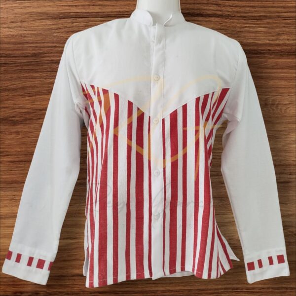 Camisa en lino, en combinación con tejido de  telar de pedal