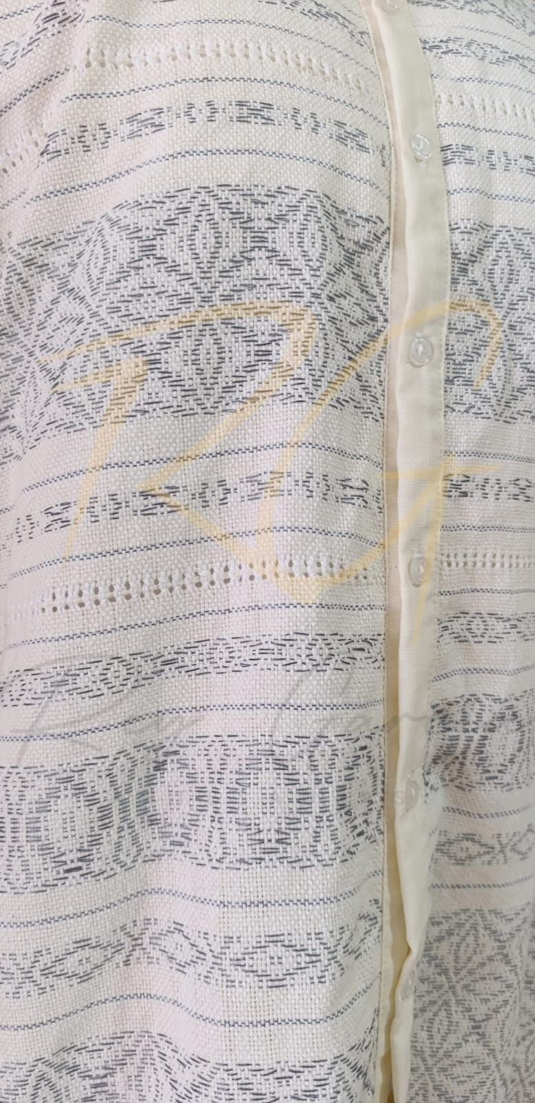 Camisa tejida en telar de pedal, con labrado de nochebuena - Imagen 2