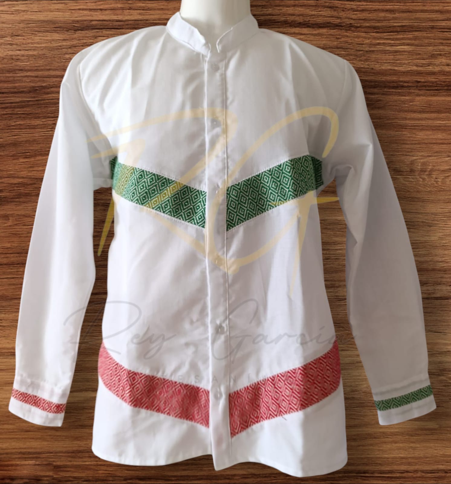 Camisa en lino, con aplicaciones de labrado de cocol tricolor - Imagen 2