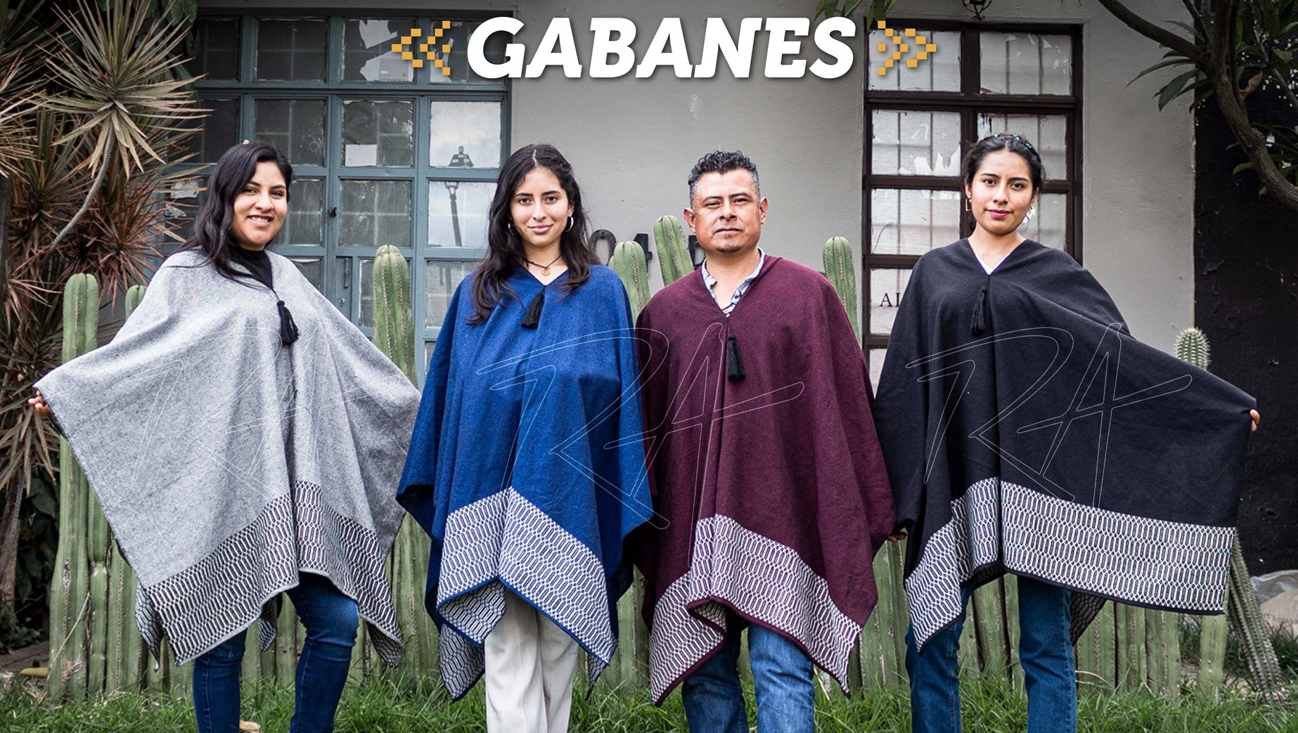 Gabán tejido en telar de pedal con labrado de panal