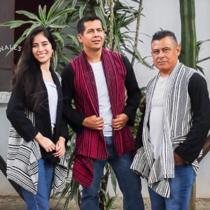 Blazers tejidos en telar de pedal, con labrados de panal o maíz