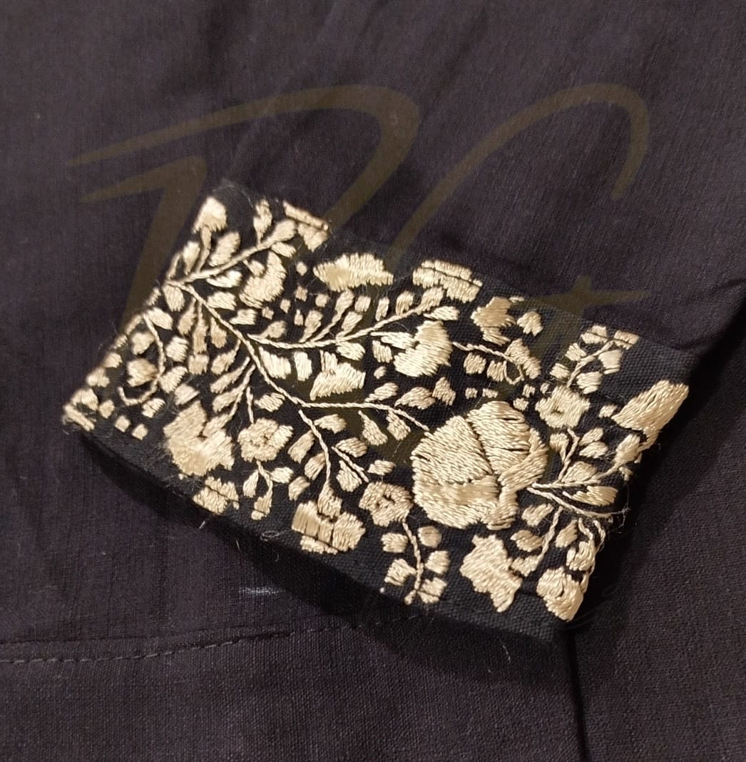 Guayabera en lino, con una tira bordada a mano de San Antonino - Imagen 4