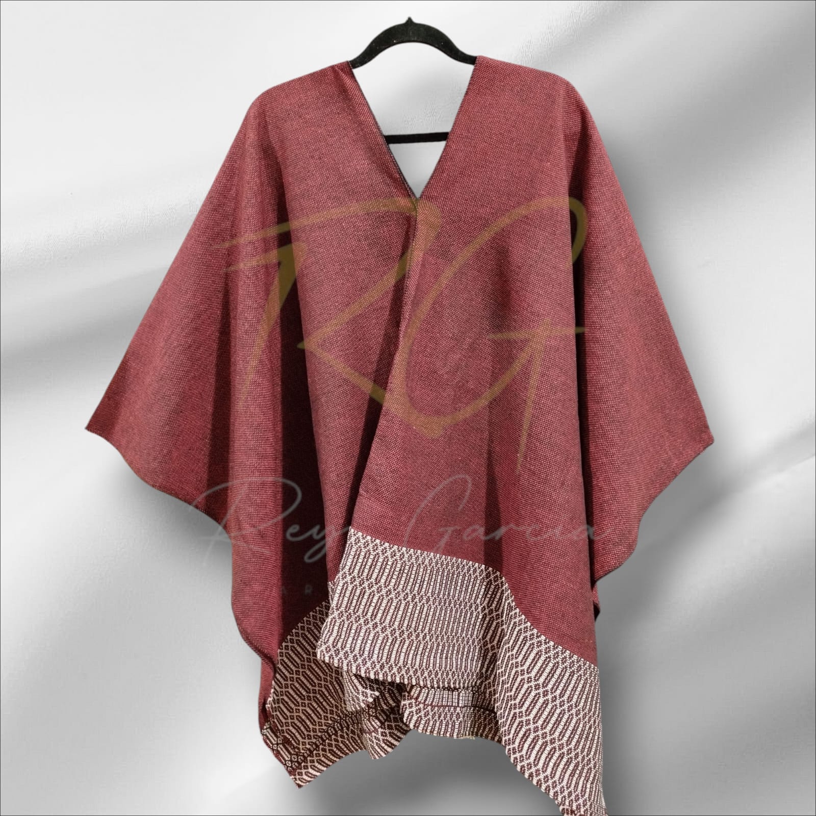 Gabán tejido en telar de pedal con labrado de panal - Imagen 8