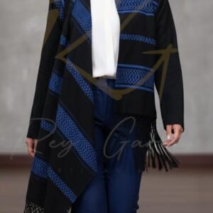 Saco/rebozo tejido en telar de pedal, con labrados de panal o maíz