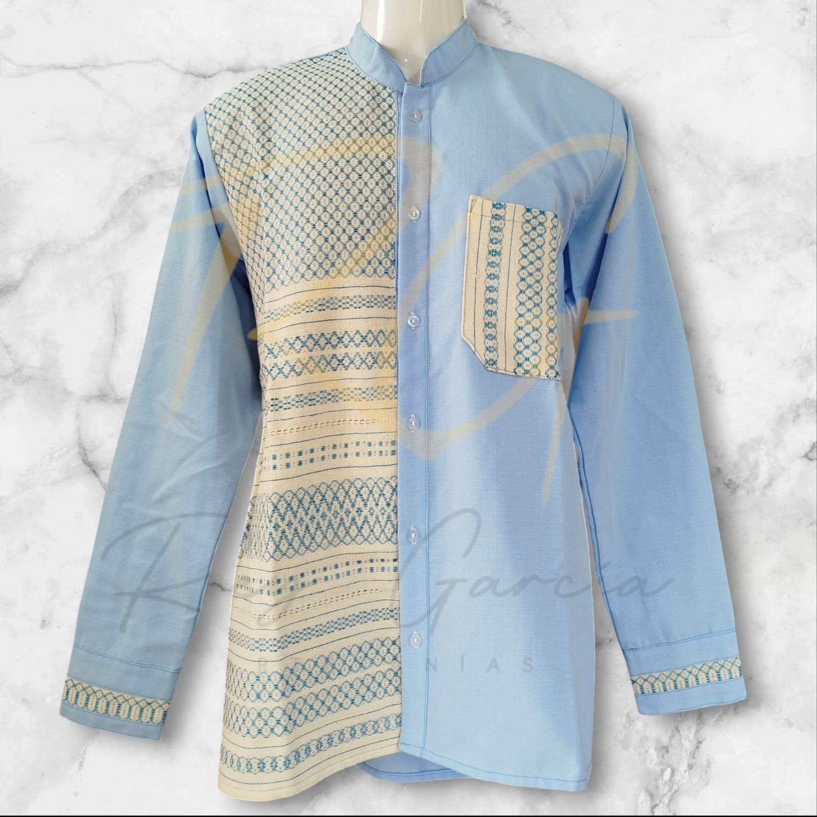 Camisa en lino, en combinación con labrado de nochebuena - Imagen 5