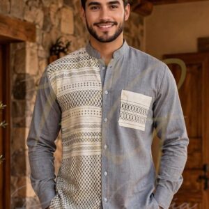 Camisa en lino, en combinación con labrado de panal